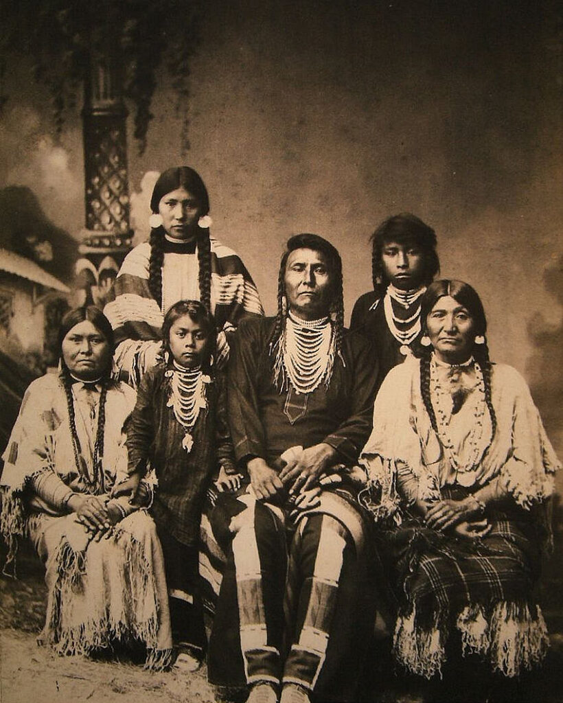 Chief Joseph and familyx850 1